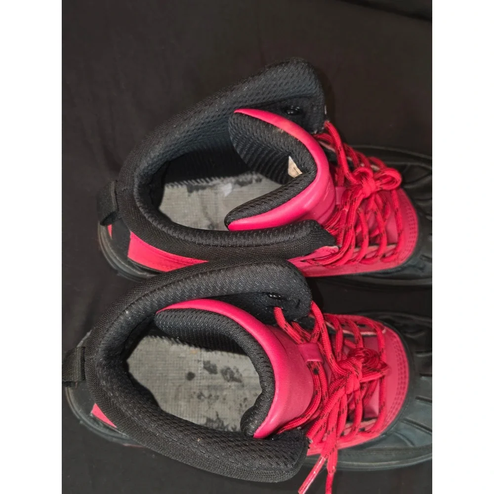 Nike Woodside ACG Kids Size 7 Youth Winter Snow‎ Boots Pink Black